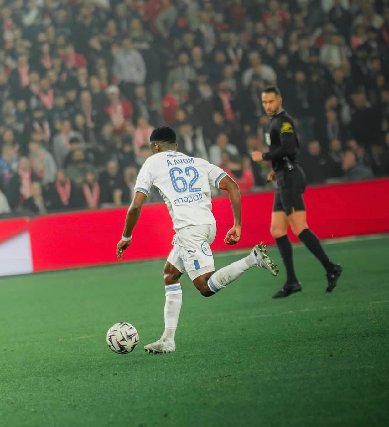 Lorient : Avom, direction l’Angleterre ?